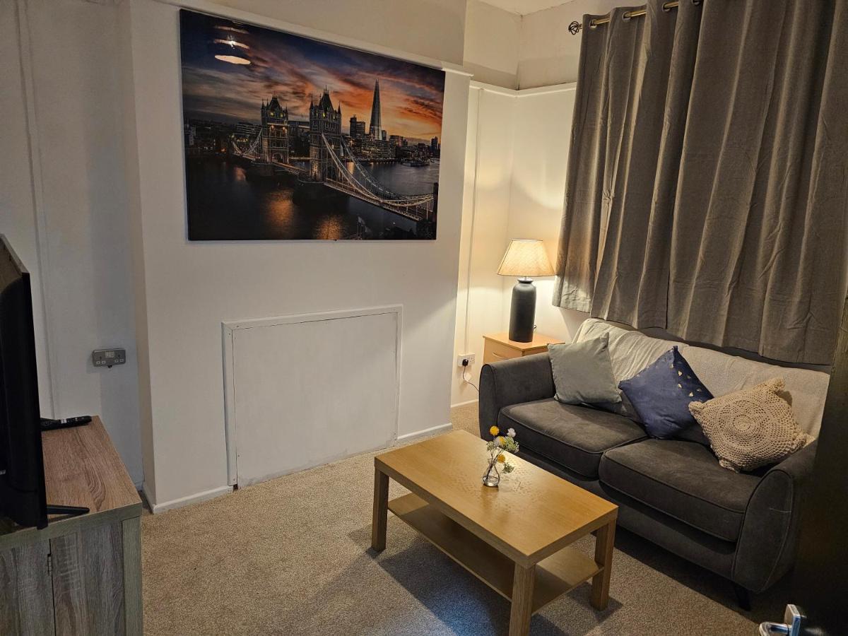 Skyline Queen'S Suites 203 Swansea Eksteriør billede